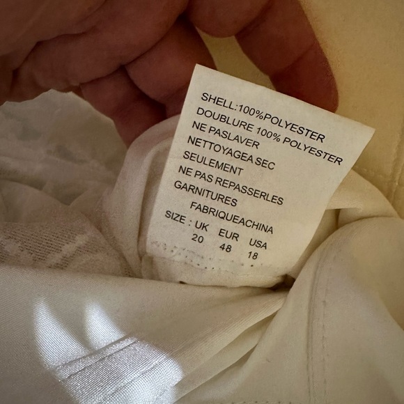 Madi lane wedding dress - Picture 9 of 11